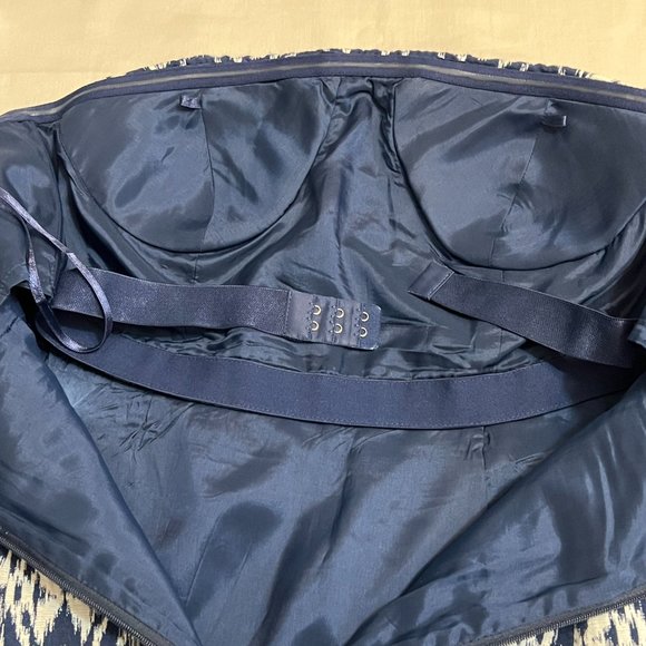 Banana Republic Women's Strapless Dress White Navy Geometric Size 6P Cocktail - Picture 5 of 11